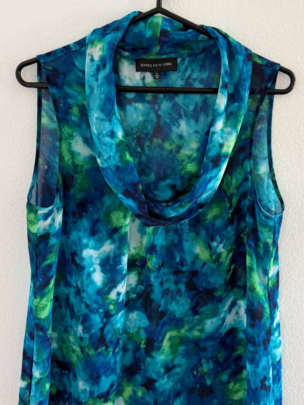 Jones New York Gorgeous Cobalt Blue and Green Size 12, Cowl-Neck Top